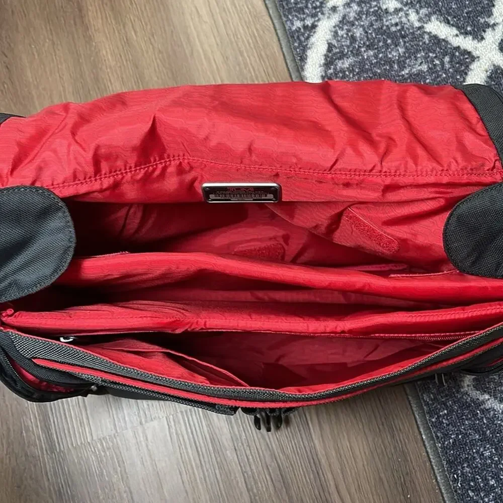 Tumi black multiple department crossbody messenger